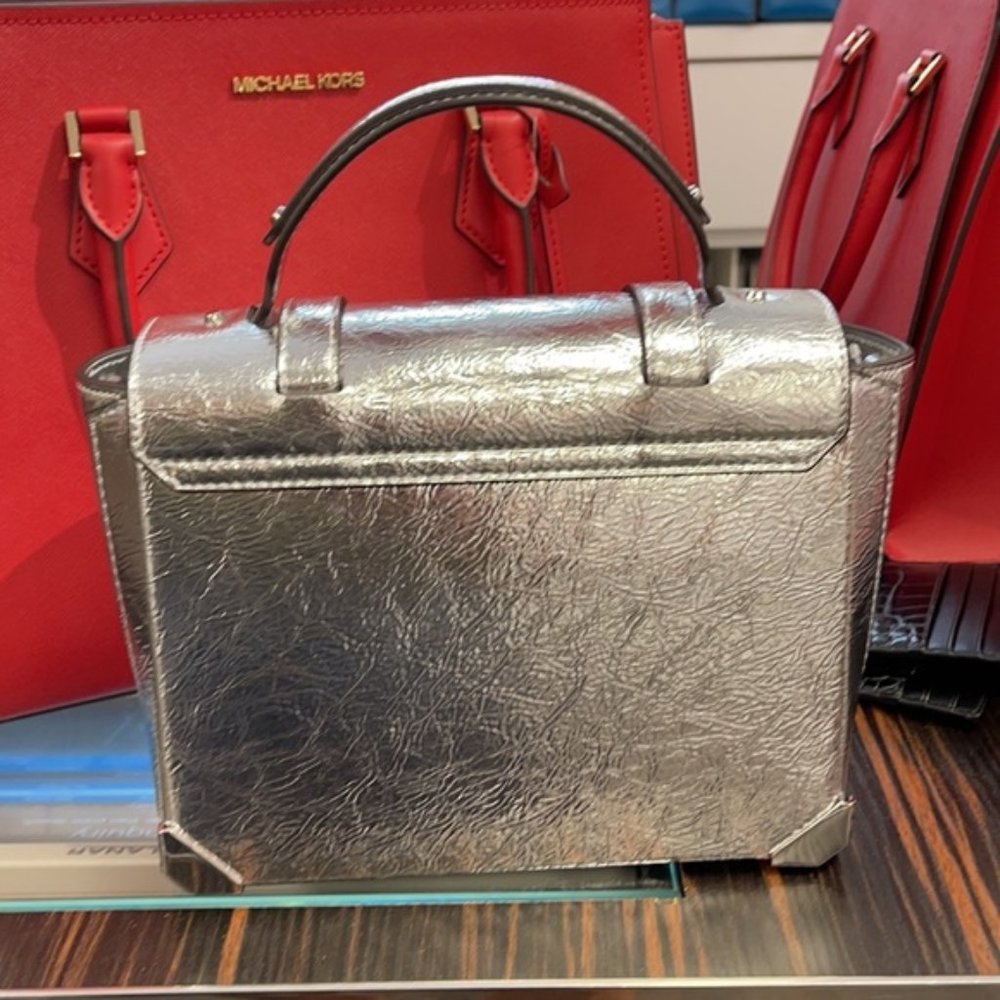 Michael Kors Manhattan Medium School Satchel - Picture 6 of 16